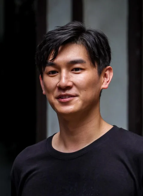 《狮城山海》新山开镜 杨旭文首次大马拍戏曬熱